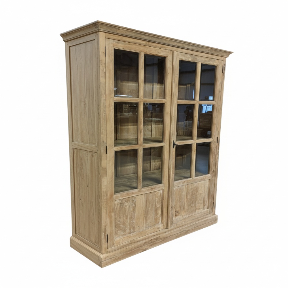 Robuuste vitrinekast met facetglas en 3 schappen (140 cm)